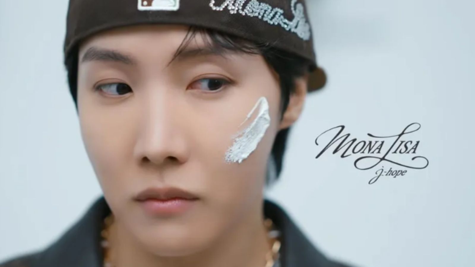 J-Hope do BTS lança clipe 