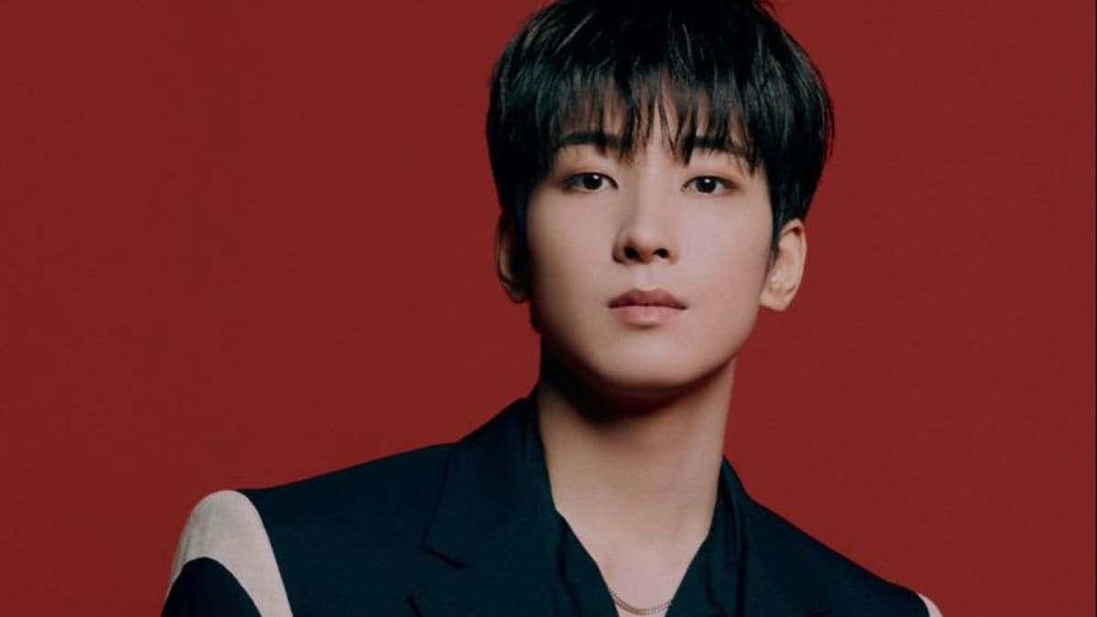 Wonwoo se licencia do Seventeen para alistamento militar no dia 3/4